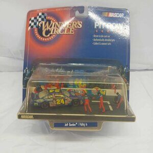 Vintage Winnder's Circle Pit Row Jeff Gordon "Pulling In"